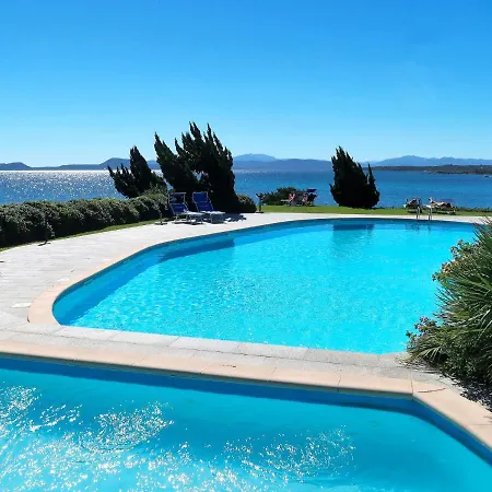 Agrifoglio By Interhome * Casa Tamponi