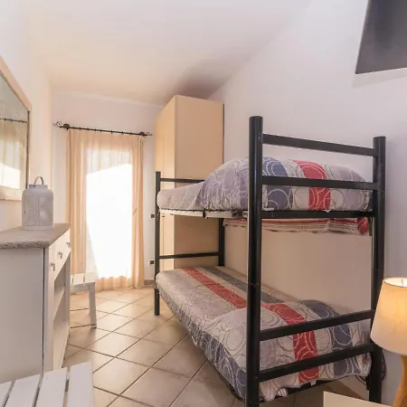 Agrifoglio By Interhome * Casa Tamponi