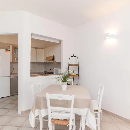 Agrifoglio By Interhome Appartement