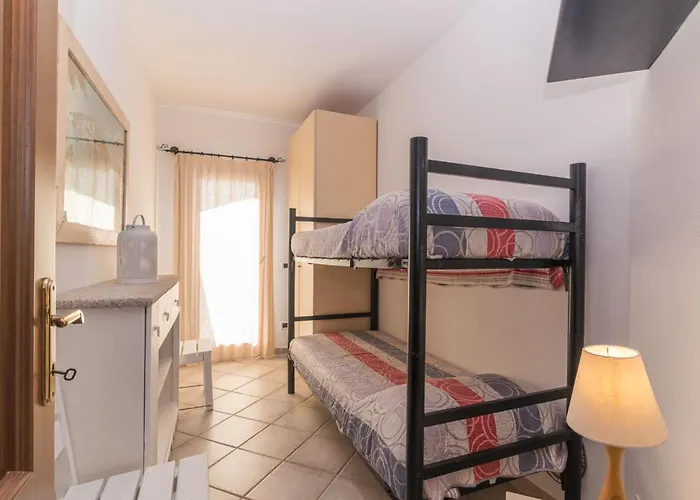 Agrifoglio By Interhome * Casa Tamponi